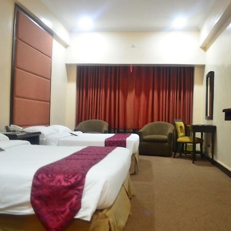 Hotel Rembrandt Ciudad Quezon Exterior foto