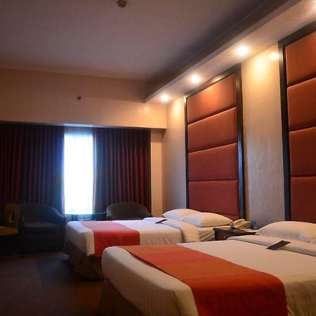 Hotel Rembrandt Ciudad Quezon Exterior foto