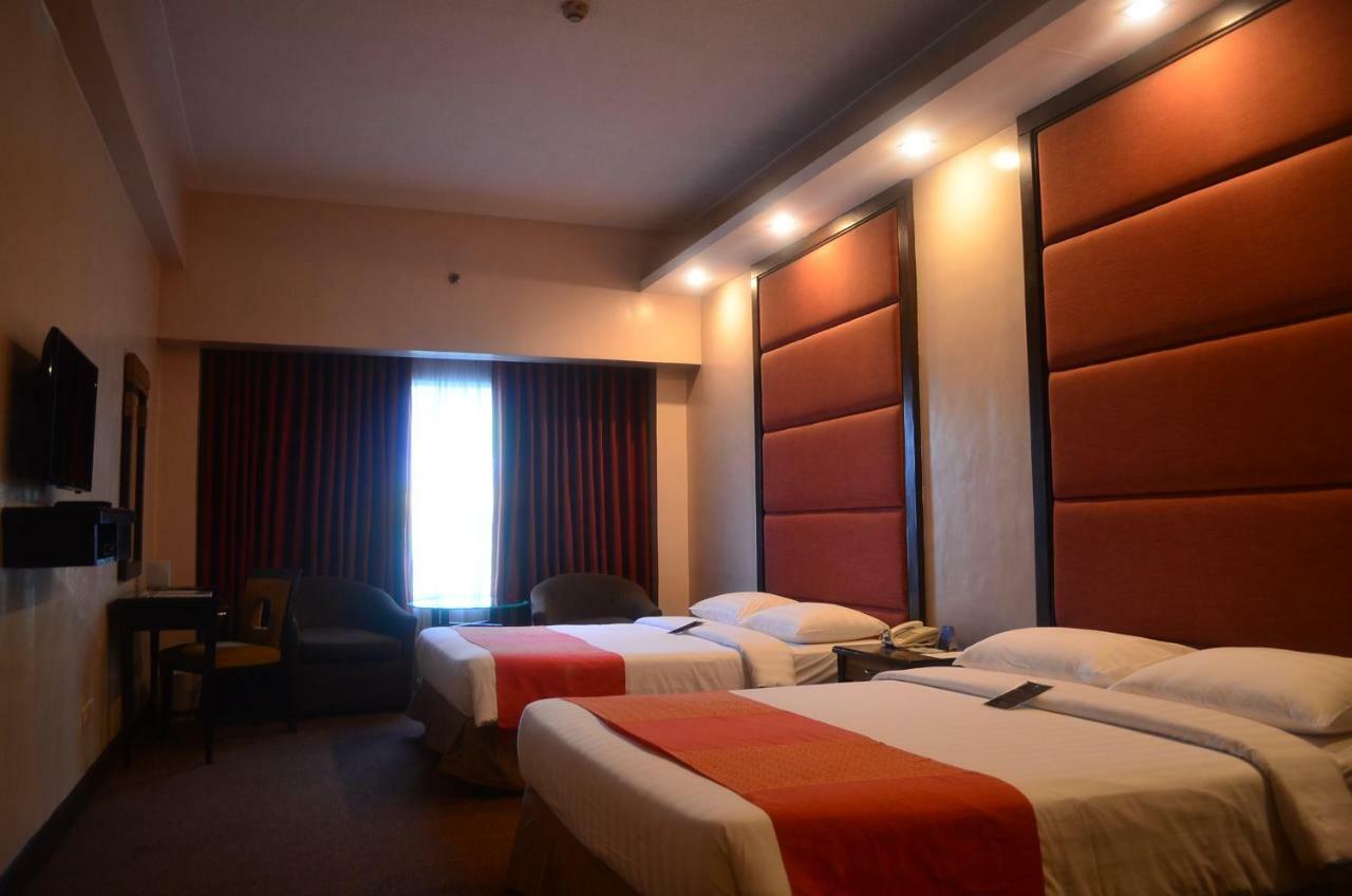 Hotel Rembrandt Ciudad Quezon Exterior foto